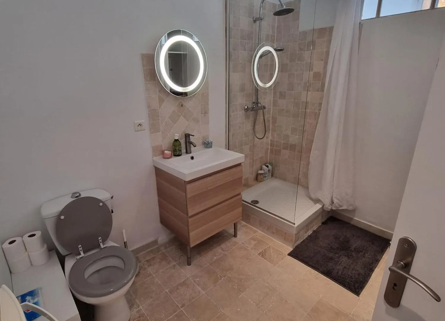 Joli 2 Pieces Centre Historique De Grasse, Wifi Διαμέρισμα Γαλλία